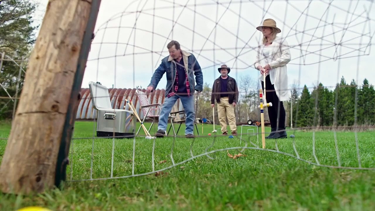 Fear Thy Neighbor S11E07 Murder in The Outback