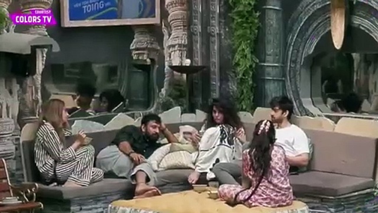 Bigg Boss 18 LIVE_ Avinash Eisha Rajat Ne Ki Time God Task Ki Planning, Digvijay Karan Bane Target