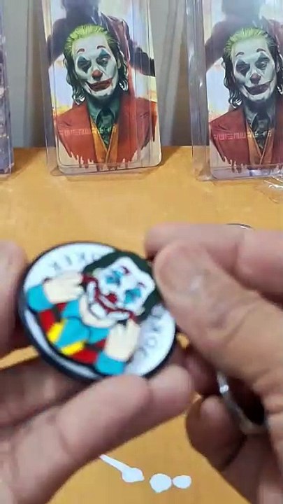 ASMR Joker Metal Spinning Keychain 🎭  Relaxing Sounds and Visuals