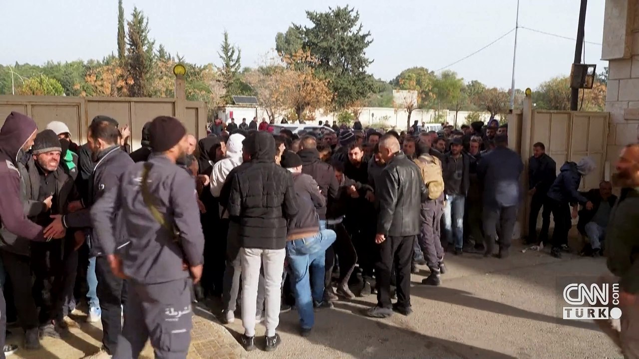 Eski Suriye askerleri silah bıraktı | Video Haber