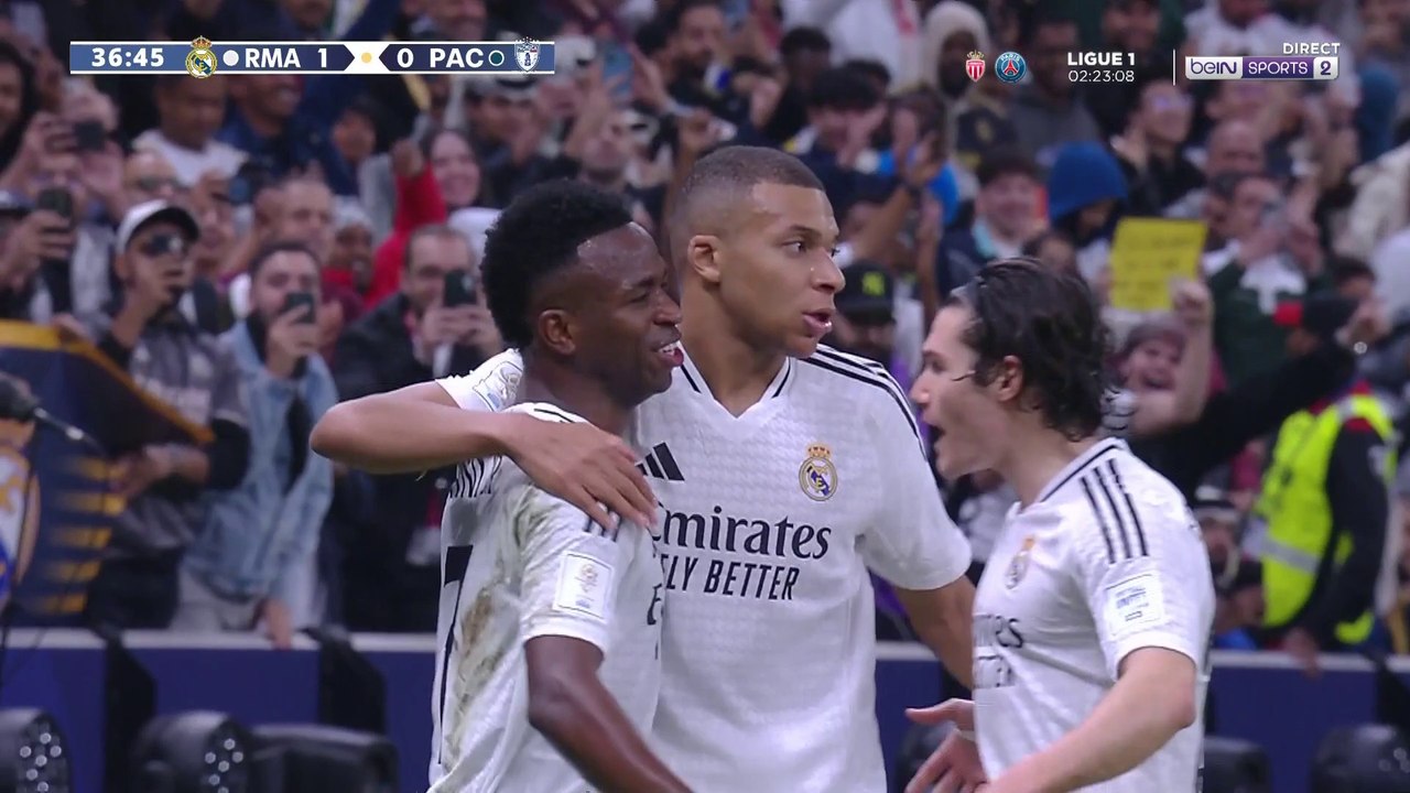 Festival de Vinicius pour le but de Mbappé !
