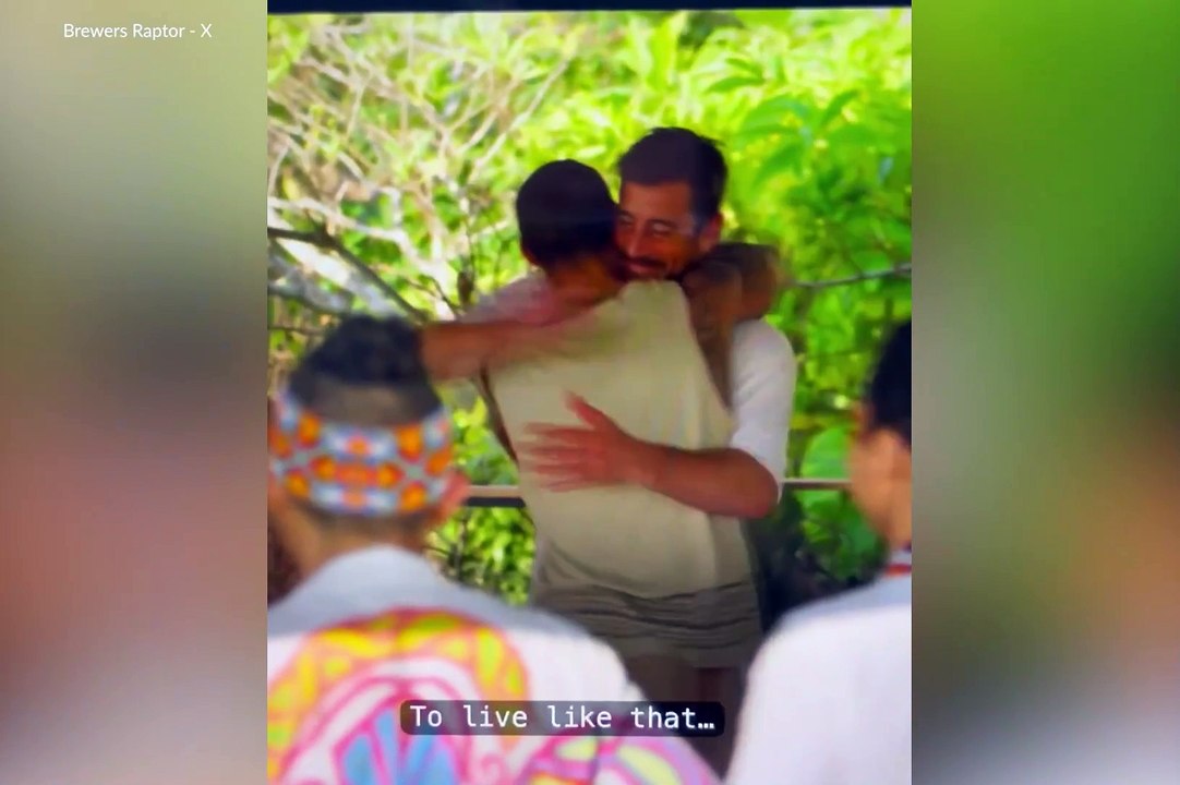 Aaron Rodgers has a psychodelic experience with ayahuasca and dissertates about butterflies