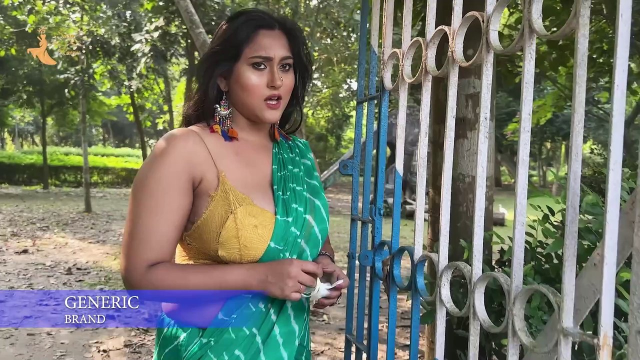 Generic Brand Feat. Mounita | Green Colour Chiffon Saree | Amazon India | 2024