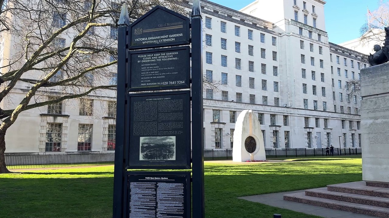 London Landmarks: Victoria Embankment Gardens