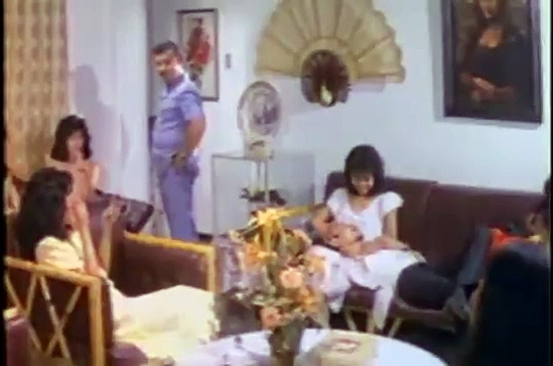 Cewek Cewek Pelaut (1988)