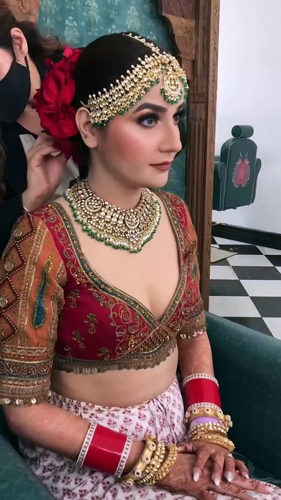 Pretty Pretty Bride ❤️ #parulgargmakeup