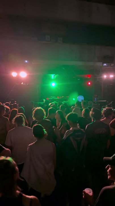 NOISE ARENA #10   La Bande de ZOUAW   Tekno  E.V.E   #electro #dj #djremix #djsong (4)