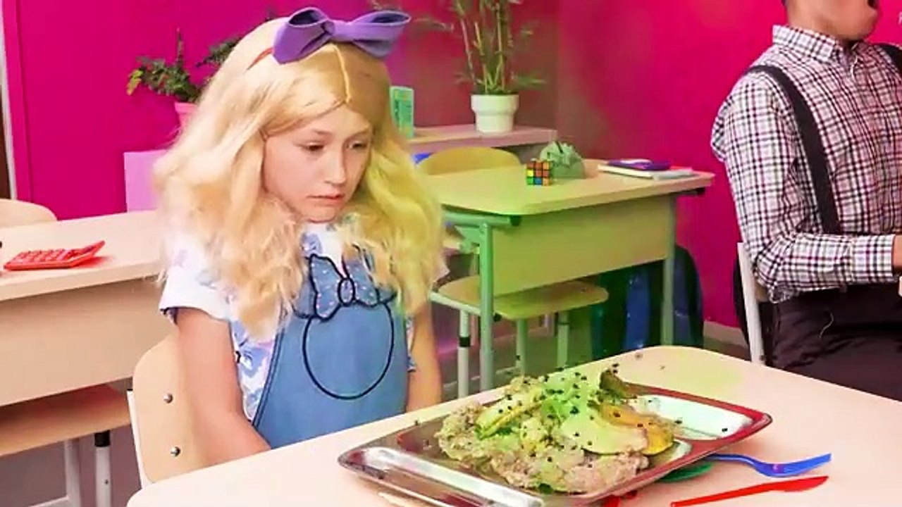 Grandma vs Me Cooking Challenge – Laugh-Out-Loud Moments! 👵😂