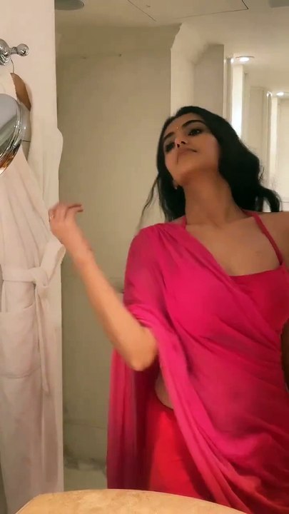 Malvika Sharma 💖💖