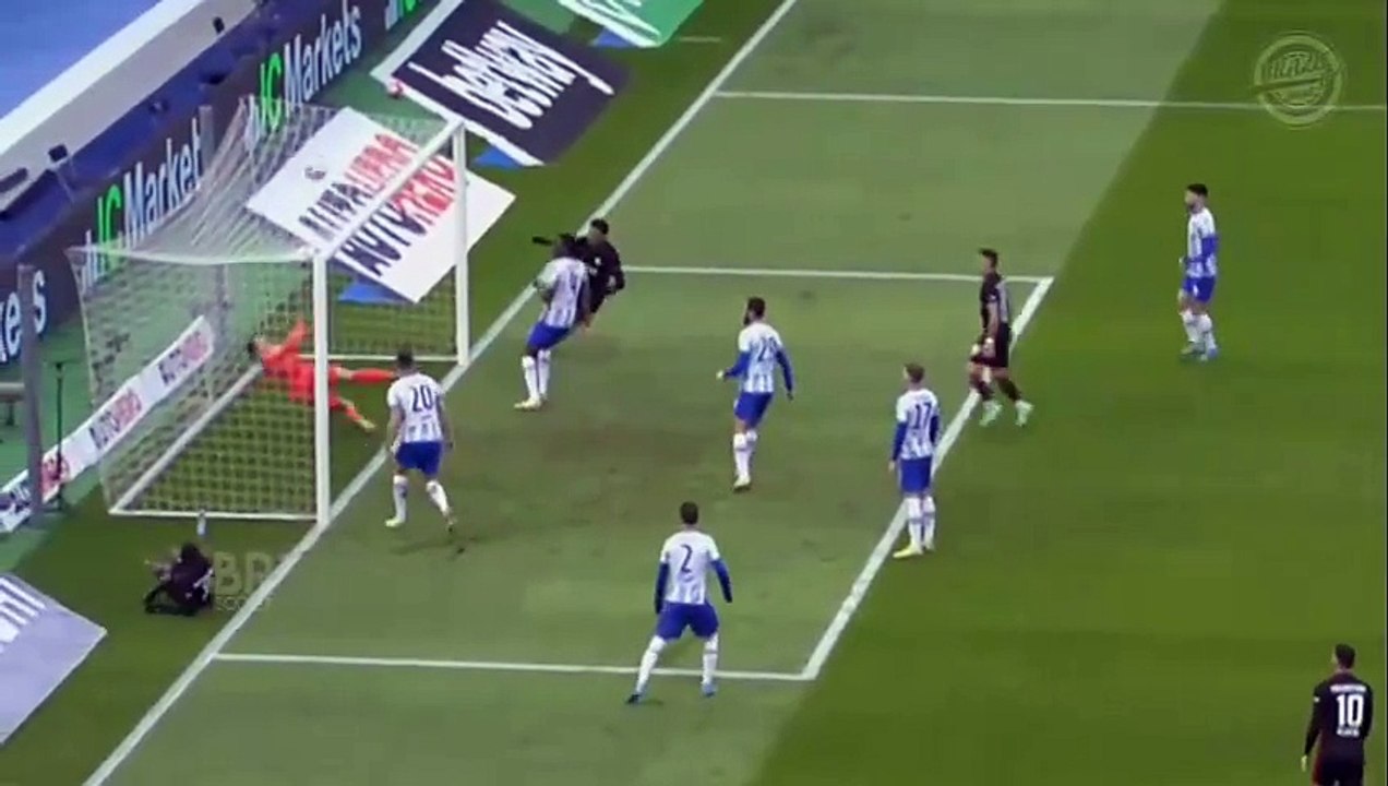 Fenerbahçe'ye yeni stoper; Tuta