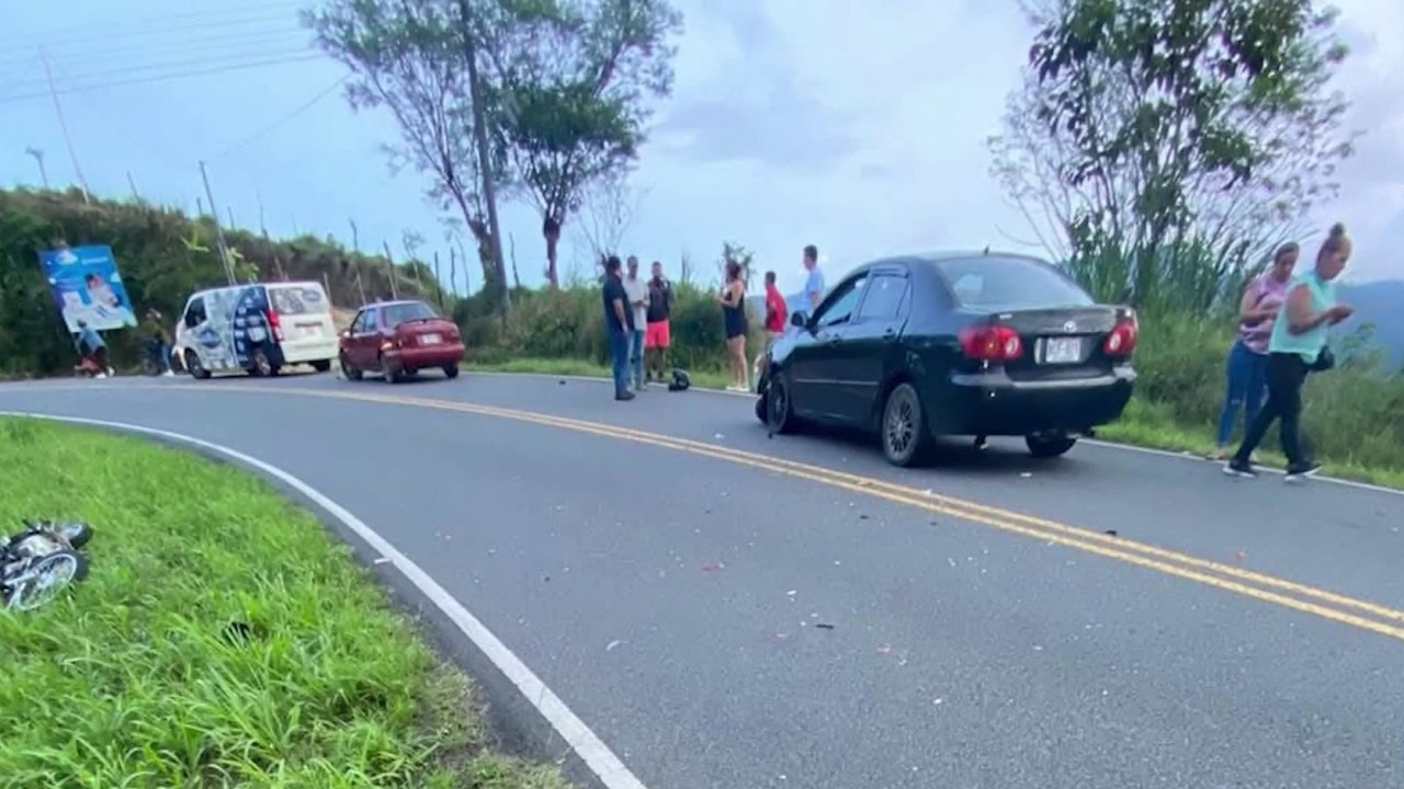 tn7-Joven de 22 años muere tras choque entre carro y moto en Coto Brus-130125