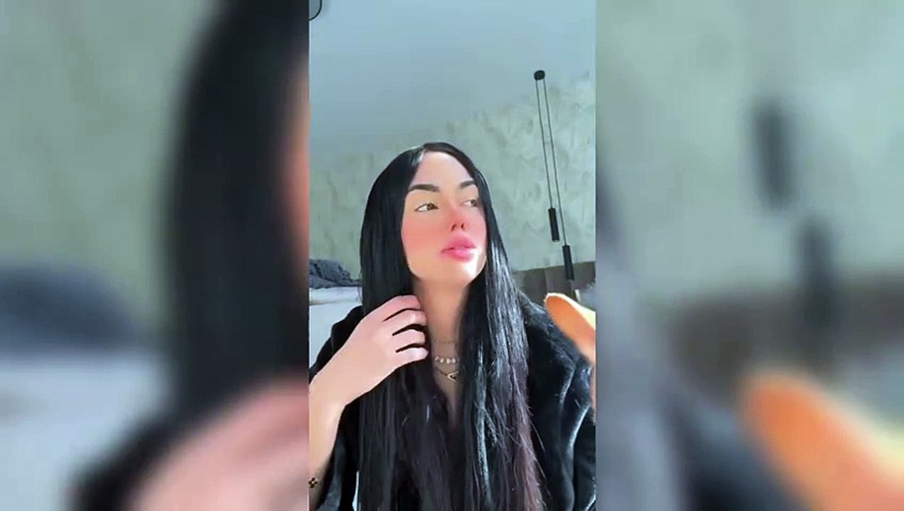 Dayana Lins le pide el divorcio a Vitor Roque