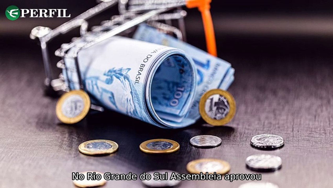 "Salário mínimo aumenta, tragédia em SC e app chinês ameaça TikTok nos EUA"