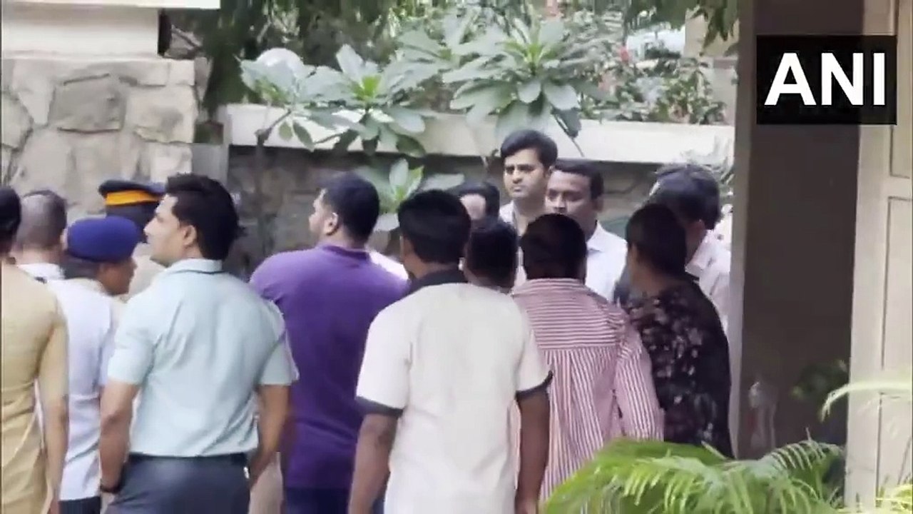 Saif Ali Khan returns home