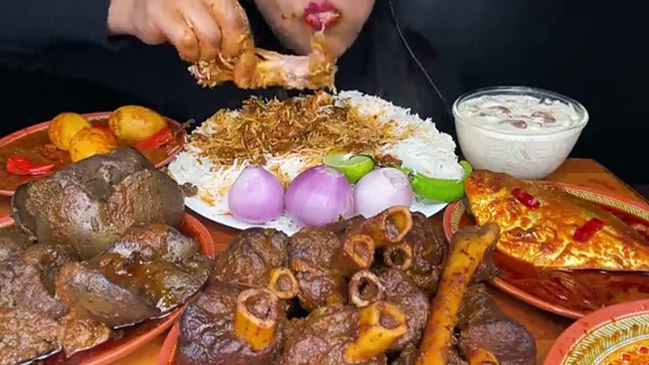ASMR EATING MUTTON CURRY,LIVER CURRY,FISH CURRY,SPICY CHICKEN CURRY,WHITE RICE,FOOD,spiceasmr