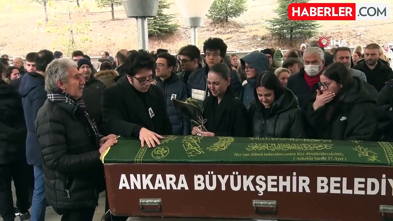 Bolu'daki Otel Yangınında Hayatını Kaybeden Ömür Kotan Toprağa Verildi