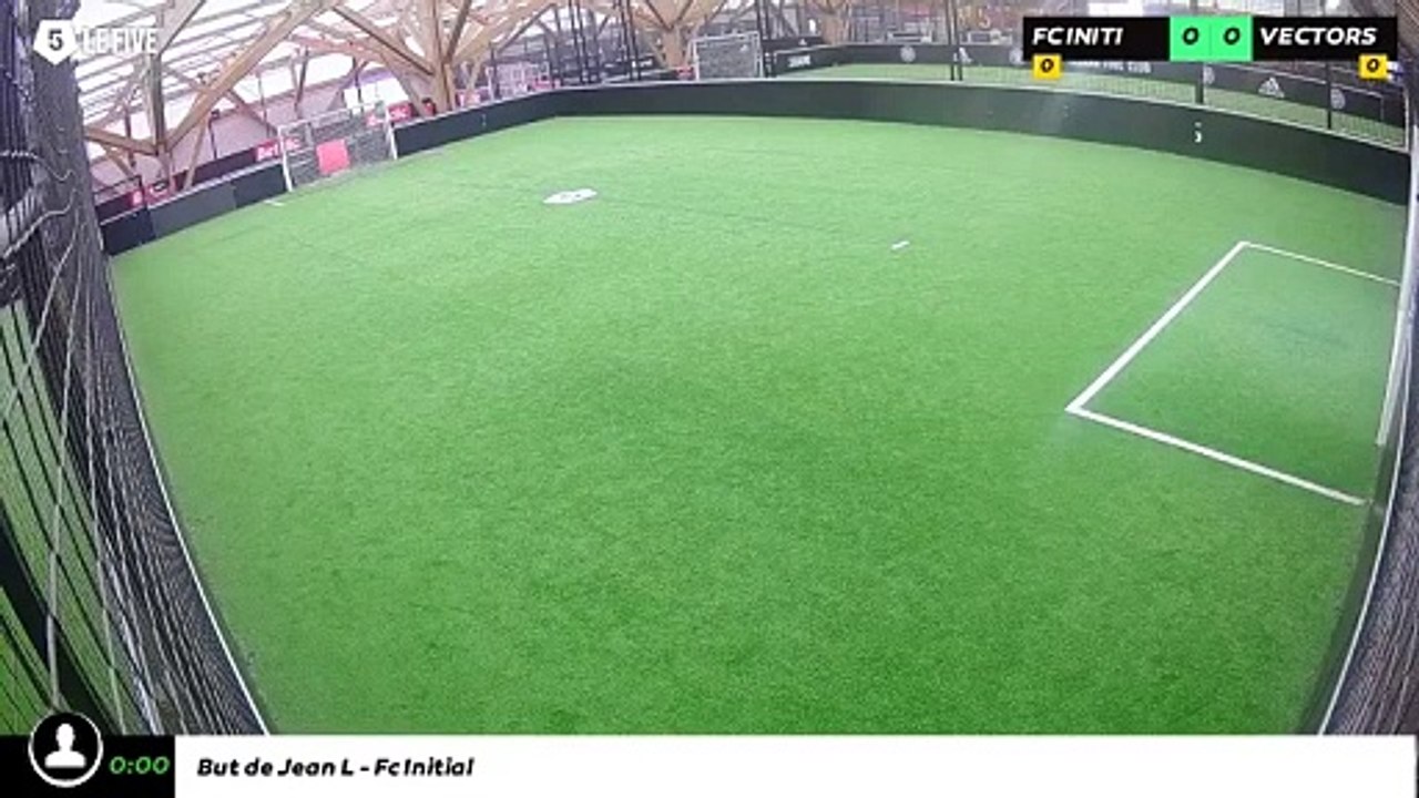 Fc Initial - Vectors Fc 22/01 à 11:58 - Football Terrain 3 (LeFive P18)