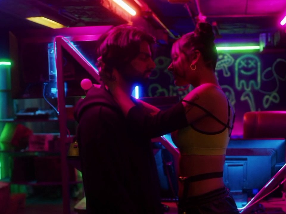 Hello Mini Season 2 Episode 7 - Face Your Fears, Mini