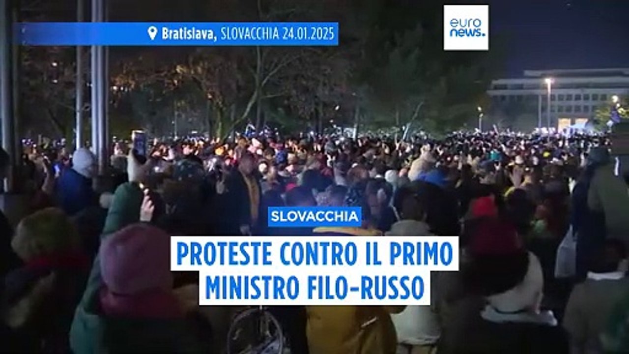 Slovacchia: manifestazioni in tutto il Paese contro Robert Fico