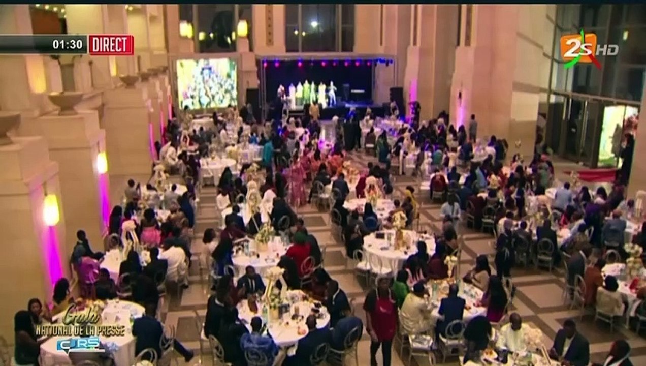 Moustapha Toumbou de Seneweb remporte le deuxième prix télévision