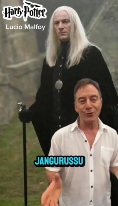 Ator Jason Isaacs parabeniza residencial em Fortaleza por 100 dias sem homicídios