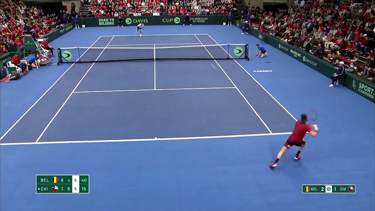 Zizou Bergs embistió a Cristian Garín y el chileno no quiso volver a jugar