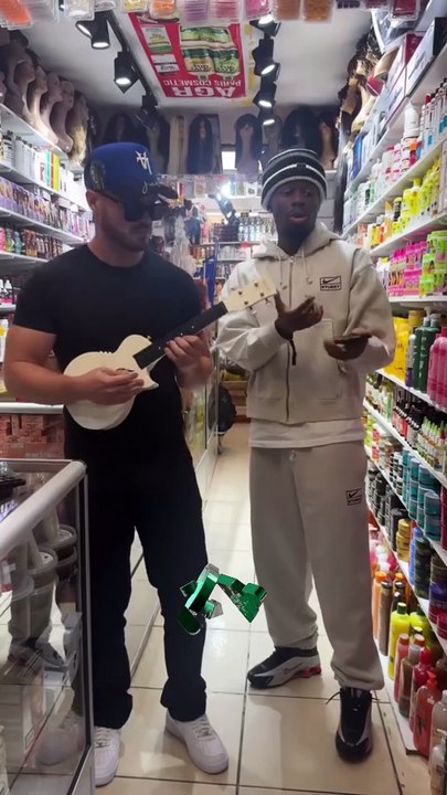 La reprise inédite de Tiakola sur ce son 😅