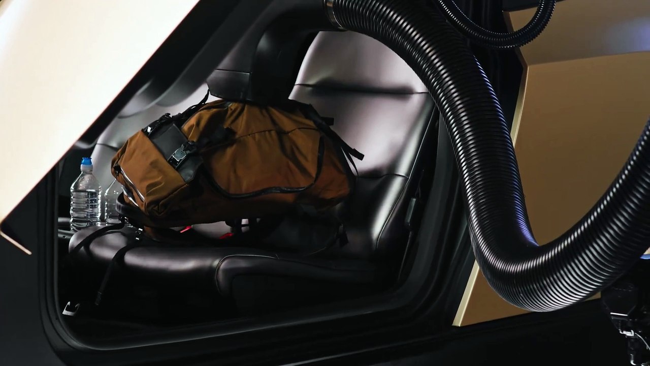 Tesla Cybercab - Limpeza