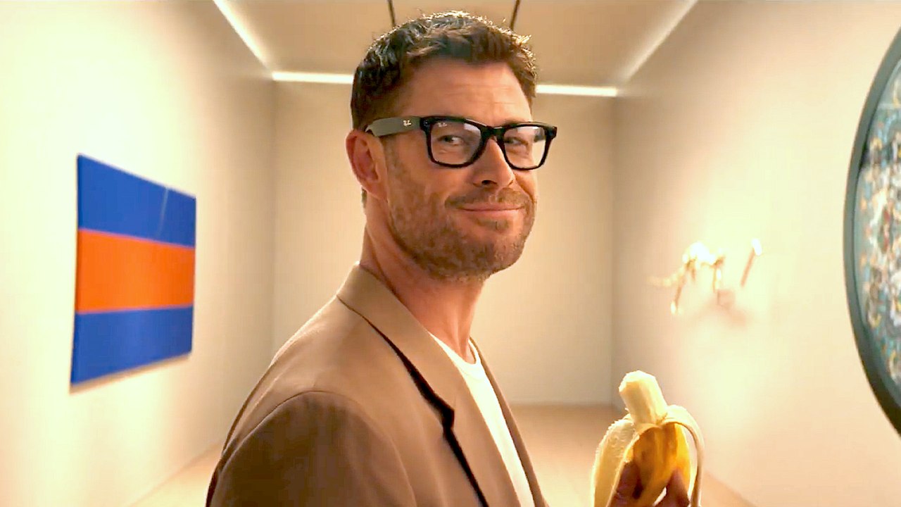 Ray-Ban Meta Super Bowl 2025 Commercial with Chris Hemsworth