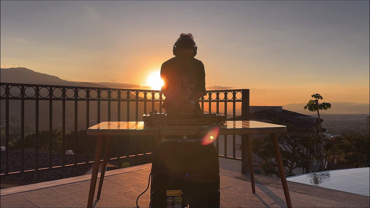 ABEOKUTA - AFRO DJ SET // SUNSET VIBES