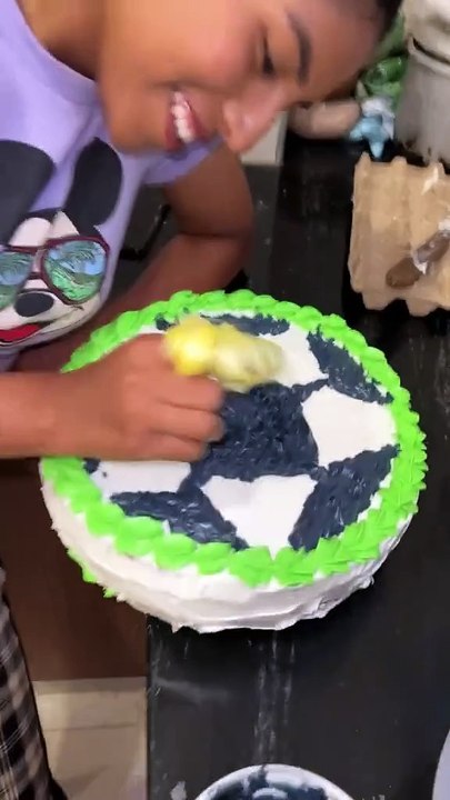 ALBERTINA: CUMPELAÑOS DE CR7