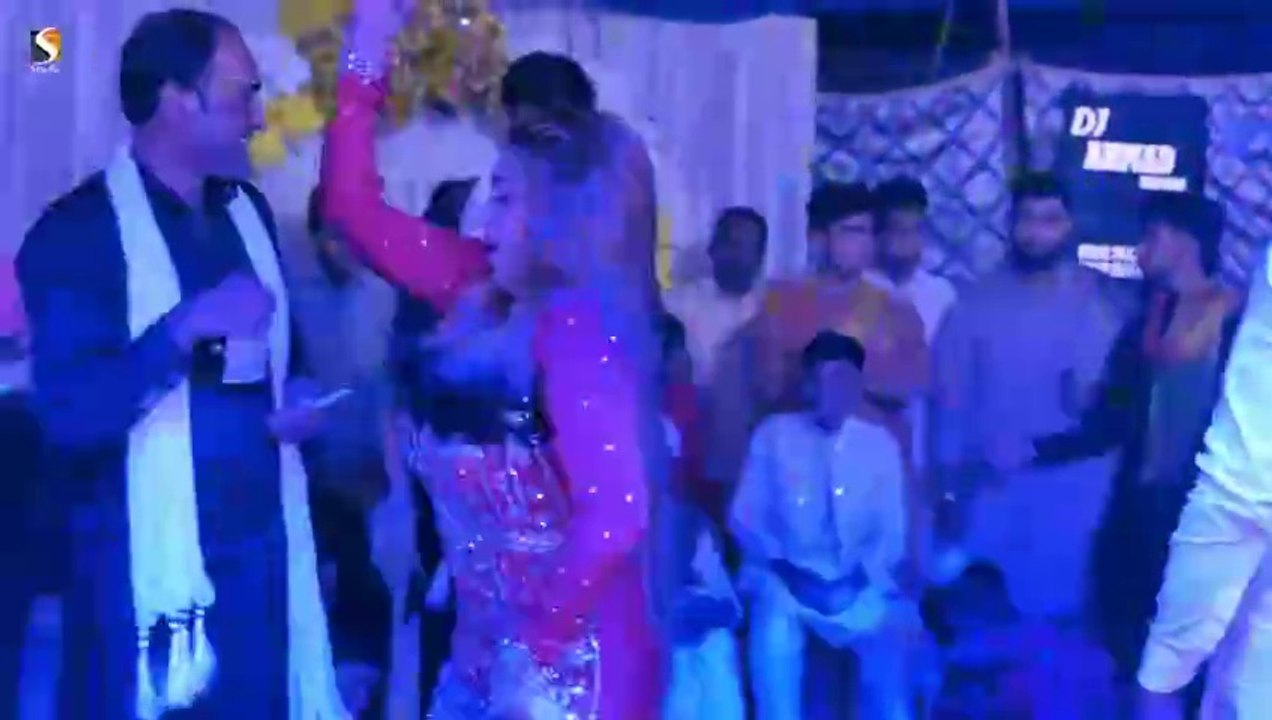 Rimal Shah's Stunning Mujra Dance at Koka Mein Paya Mahiya 🌟