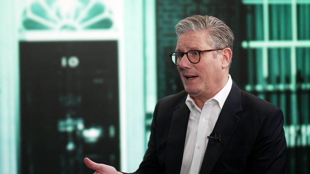 Keir Starmer reacts to farmer's protest