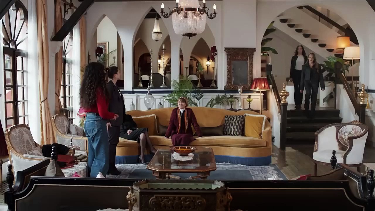 Hudutsuz Sevda 53. Bölüm 1. Fragmanı _ Halil İbrahim ve Esma Basıldı!