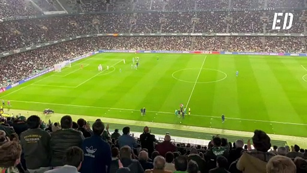 Ovación al Cucho en su debut