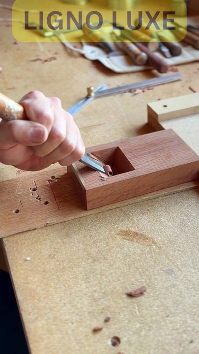 Crafting a Hand Plane with a Chip Breaker from Scratch