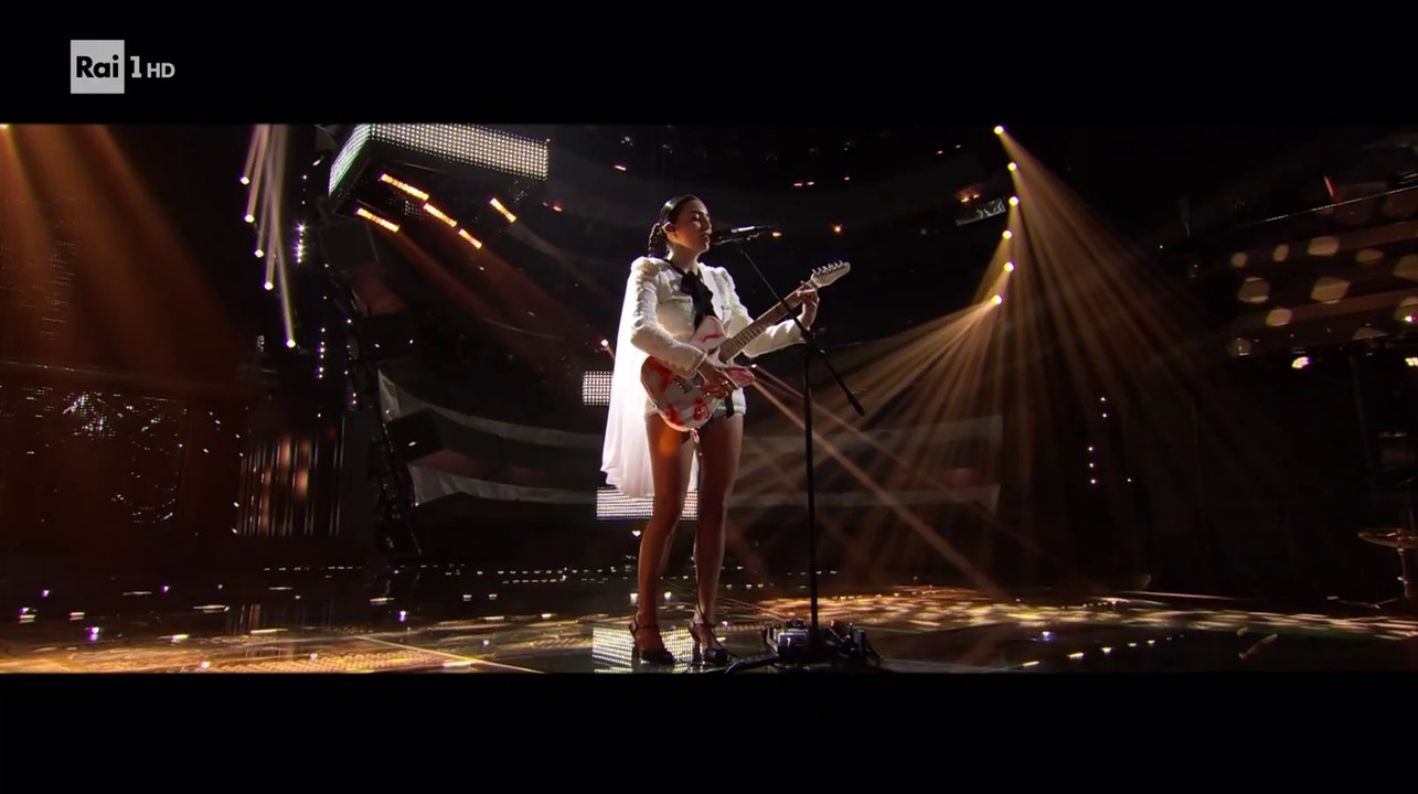 Joan Thiele - "Eco" @ Sanremo 2025 prima serata