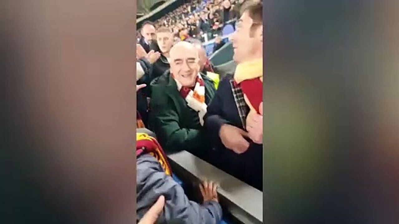 Roma, un bimbo dà consigli a Dovbyk: il video è virale!