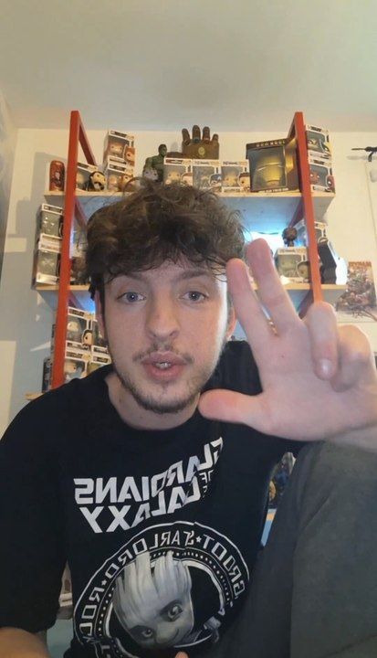 Présentation de 3 figurines Marvel