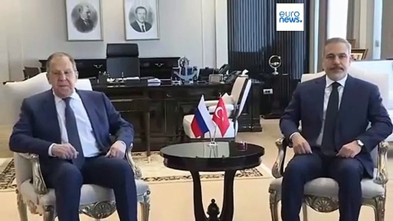 Лавров в Турции: "Обязательным должно быть категорическое невступление Украины в НАТО"