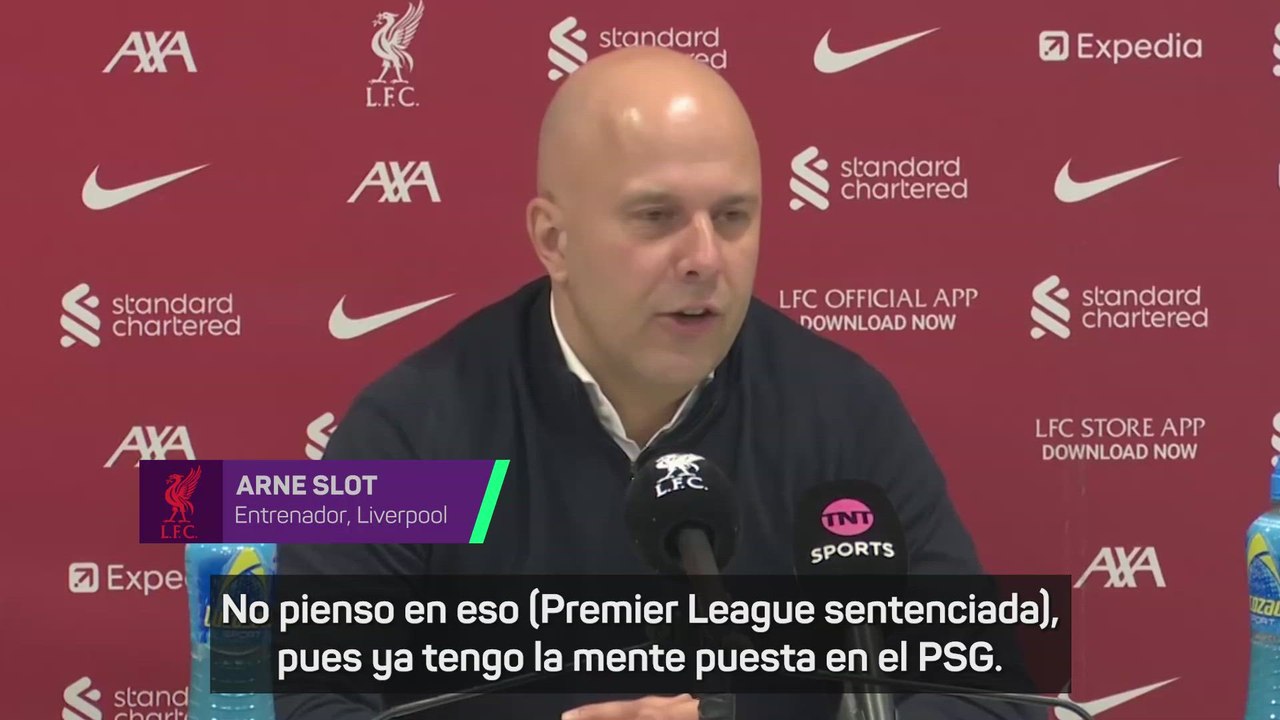 Arne Slot manda un mensaje a Luis Enrique y el PSG