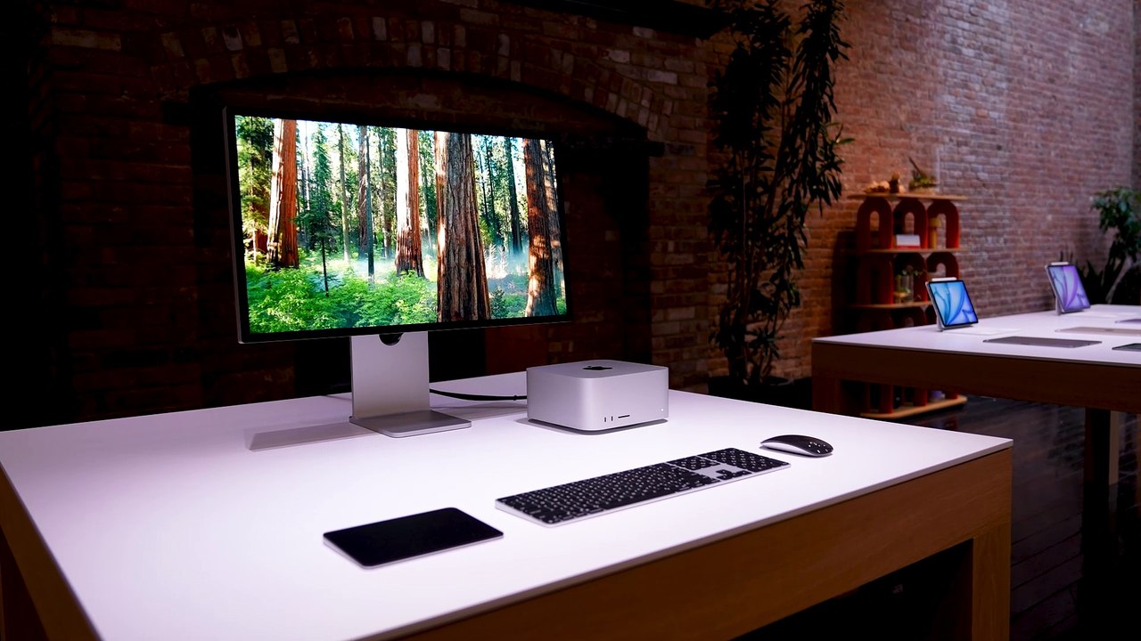 Hands-on with Apple’s new MacBook Air and Mac Studio