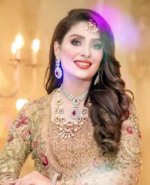 Bilionera Lyrics - Otilia Bilionera song lyrics