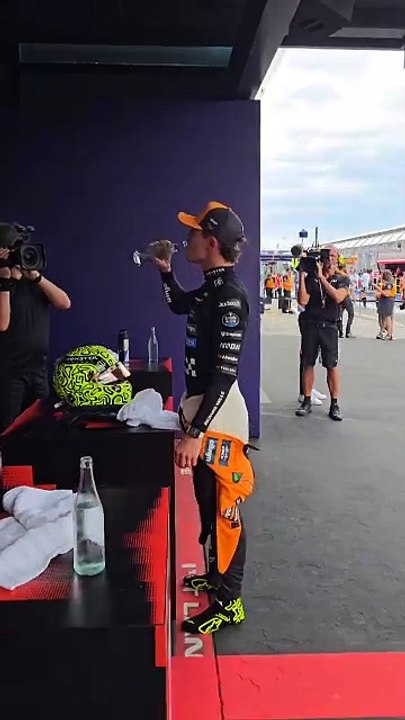 Lando Norris à l'arrivée des qualifs.