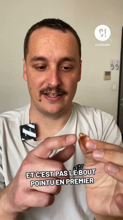 Tu mets ton suppo à l'envers depuis tout ce temps ?!