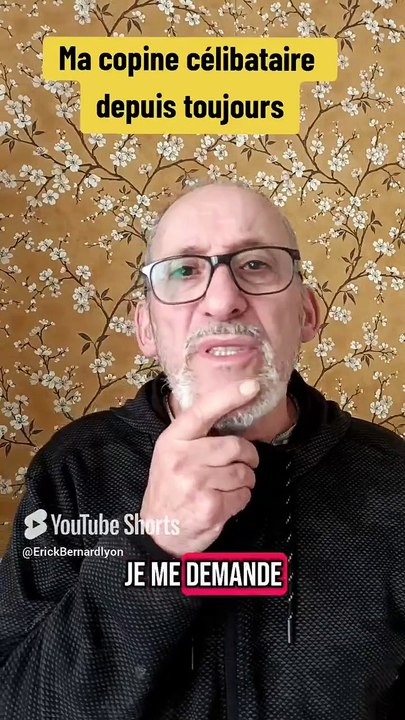 Ma copine célibataire 😲