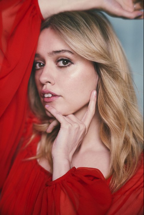 L'actrice Aimee Lou Wood, de "Sex Education" à "The White Lotus"