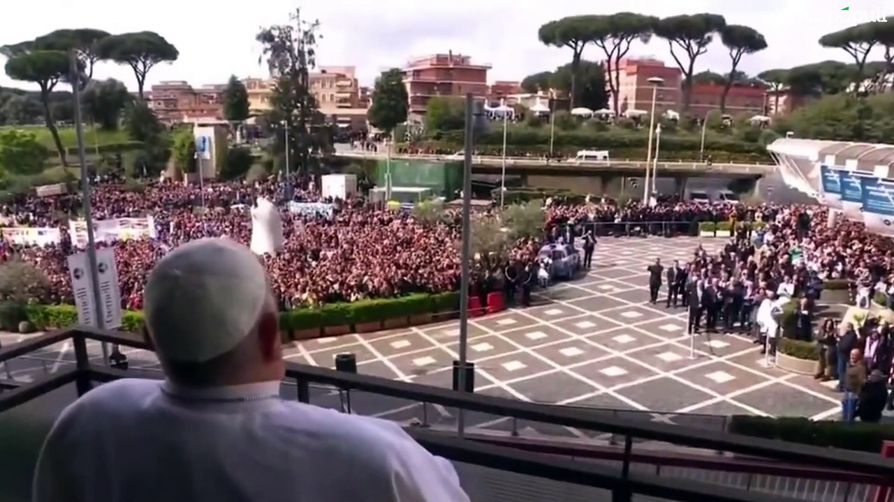 El Papa Francisco reaparece