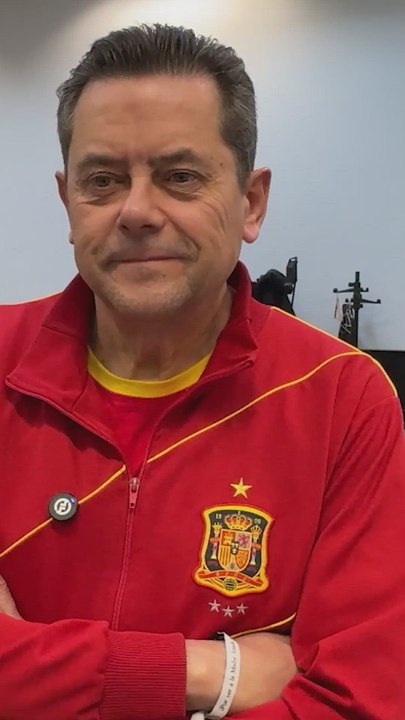 Roncero, exultante tras la victoria del Real Madrid femenino en un Clásico