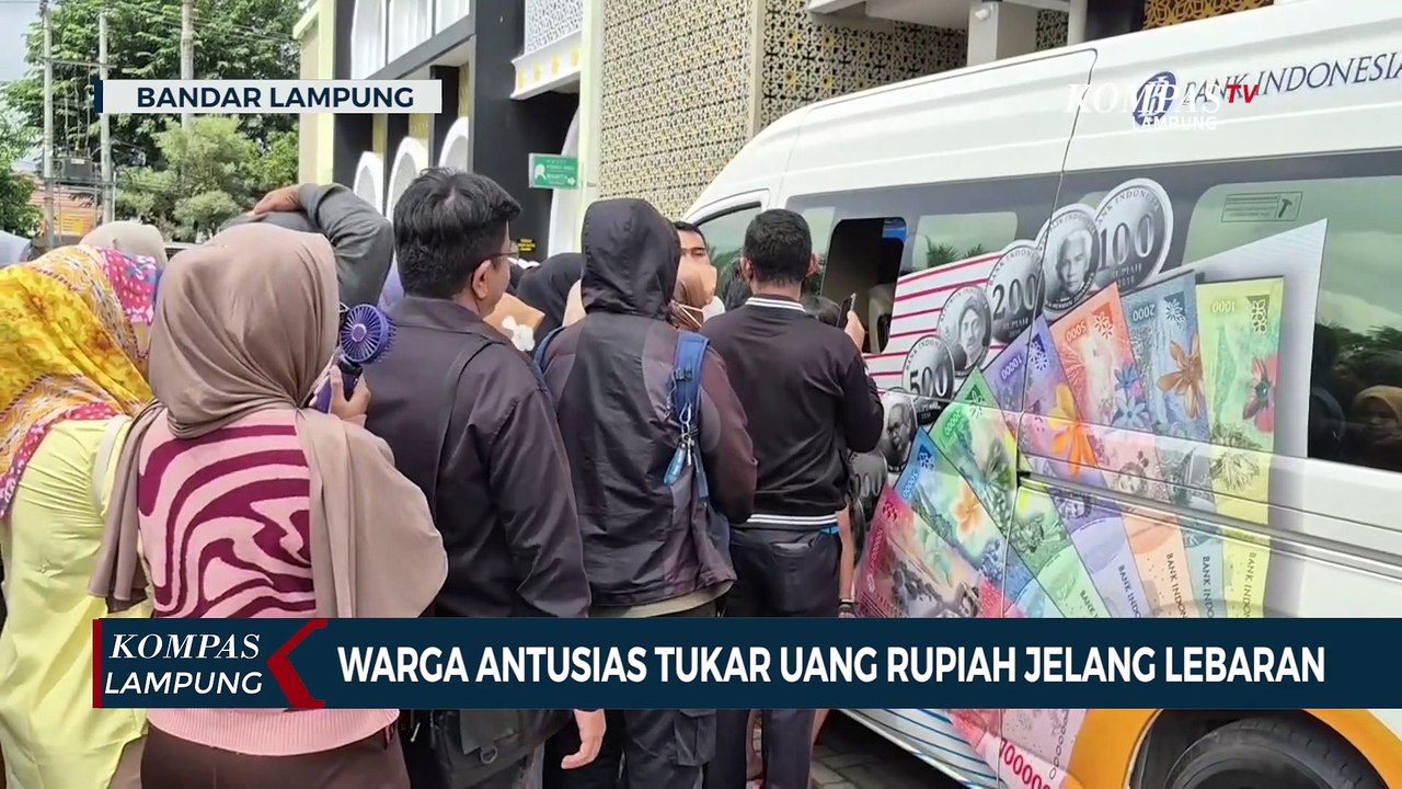 Warga Antusias Tukar Uang Rupiah Jelang Lebaran